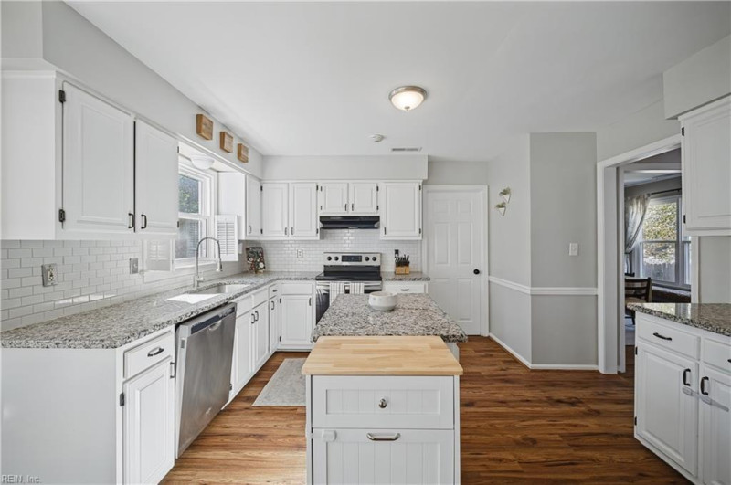 Photo 18 of 50 residential for sale in Virginia Beach virginia