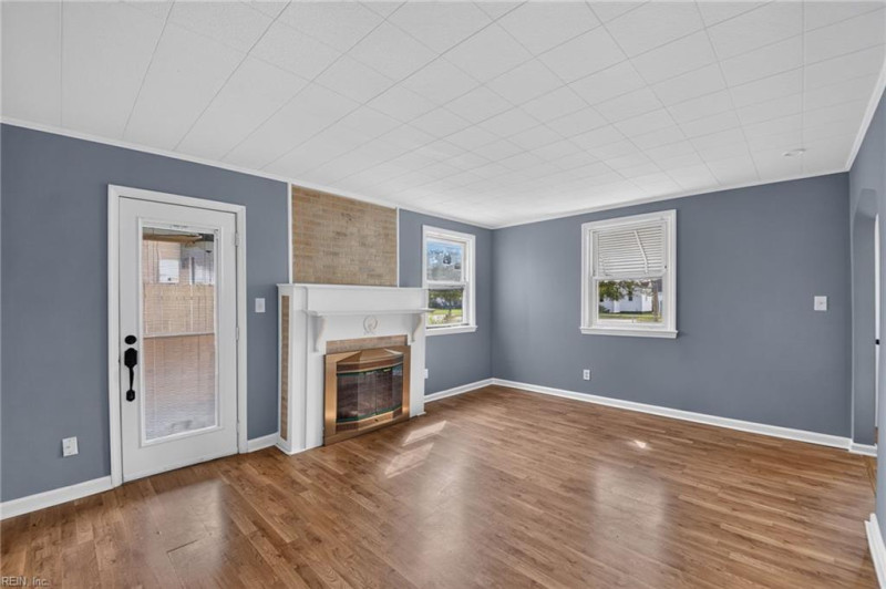 Photo 3 of 27 residential for sale in Norfolk virginia Photo 3 of 27 residential for sale in Norfolk virginia