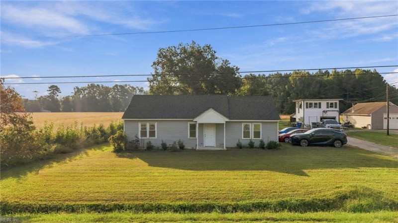 Photo 3 of 36 residential for sale in Suffolk virginia Photo 3 of 36 residential for sale in Suffolk virginia