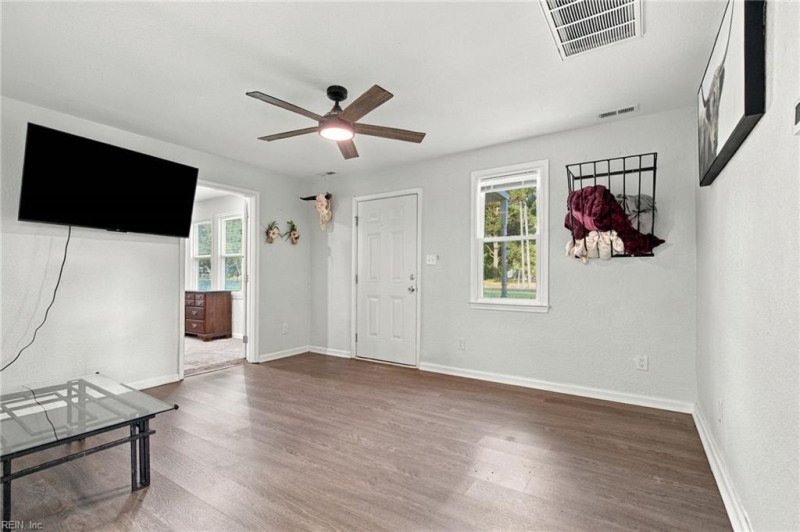 Photo 6 of 36 residential for sale in Suffolk virginia Photo 6 of 36 residential for sale in Suffolk virginia