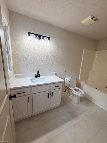 Photo 11 of 21 residential for sale in Virginia Beach virginia