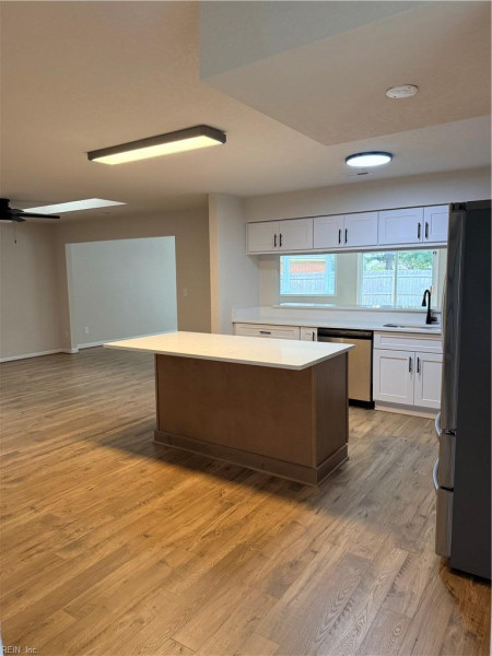 Photo 5 of 21 residential for sale in Virginia Beach virginia