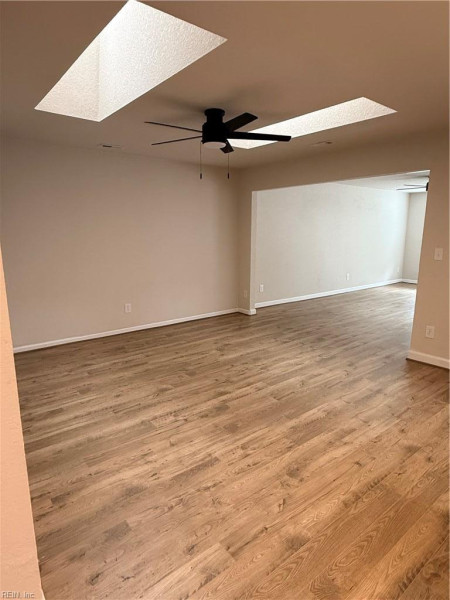 Photo 7 of 21 residential for sale in Virginia Beach virginia