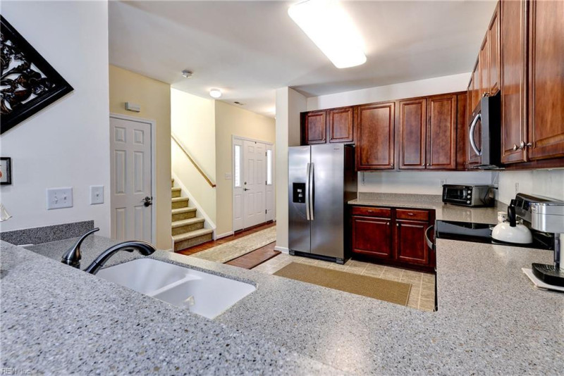 Photo 13 of 34 residential for sale in James City County virginia