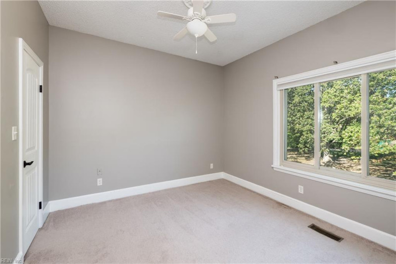 Photo 14 of 27 residential for sale in Virginia Beach virginia