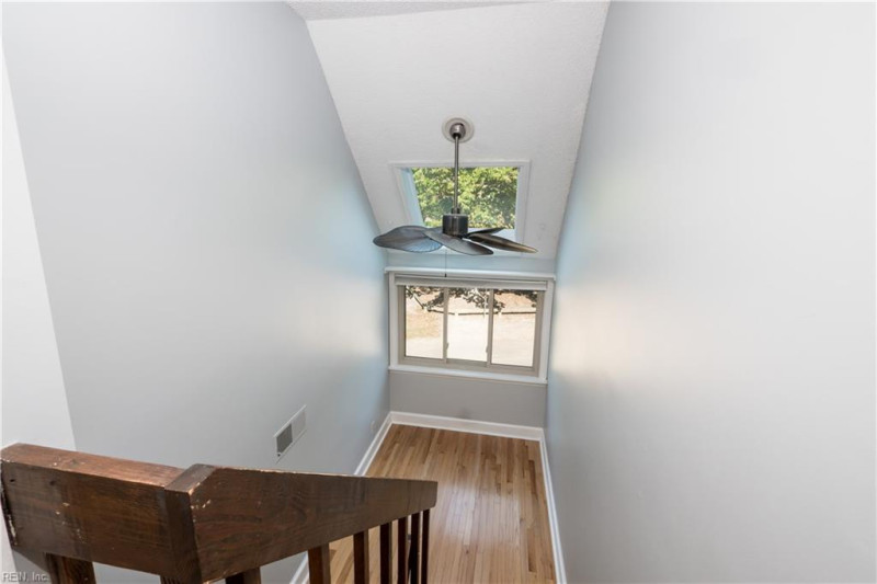 Photo 18 of 27 residential for sale in Virginia Beach virginia