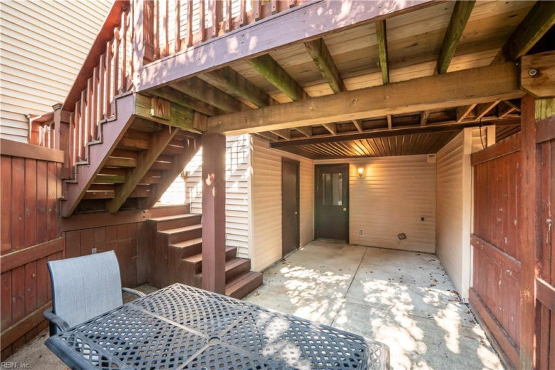 Photo 3 of 27 residential for sale in Virginia Beach virginia