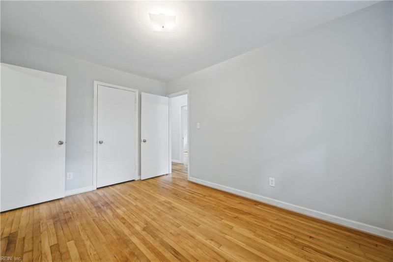 Photo 18 of 39 residential for sale in Newport News virginia