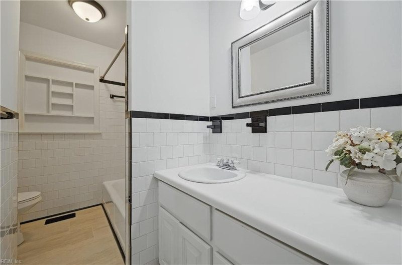 Photo 19 of 39 residential for sale in Newport News virginia