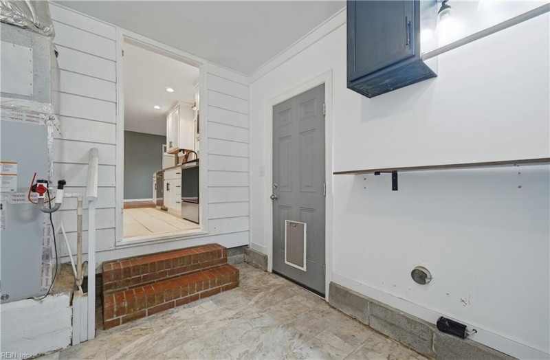 Photo 27 of 39 residential for sale in Newport News virginia