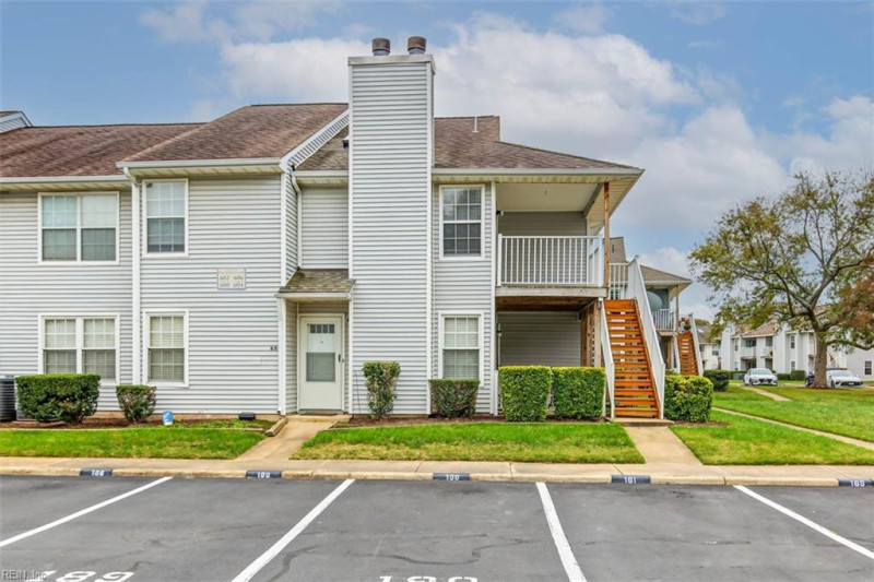 Photo 2 of 20 residential for sale in Virginia Beach virginia