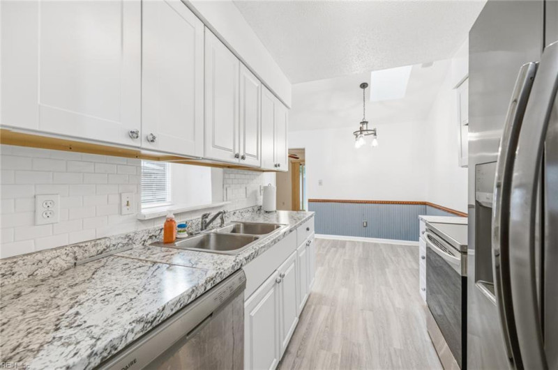 Photo 12 of 22 residential for sale in Virginia Beach virginia