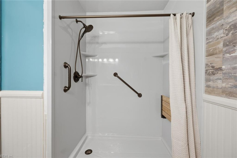 Photo 17 of 22 residential for sale in Virginia Beach virginia