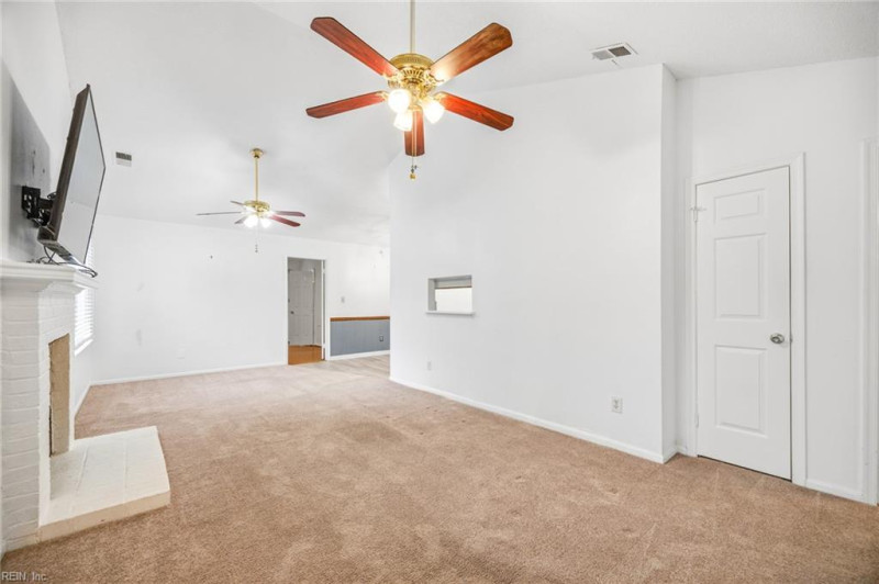 Photo 3 of 22 residential for sale in Virginia Beach virginia