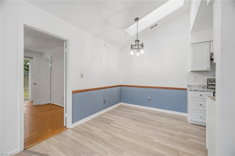 Photo 7 of 22 residential for sale in Virginia Beach virginia