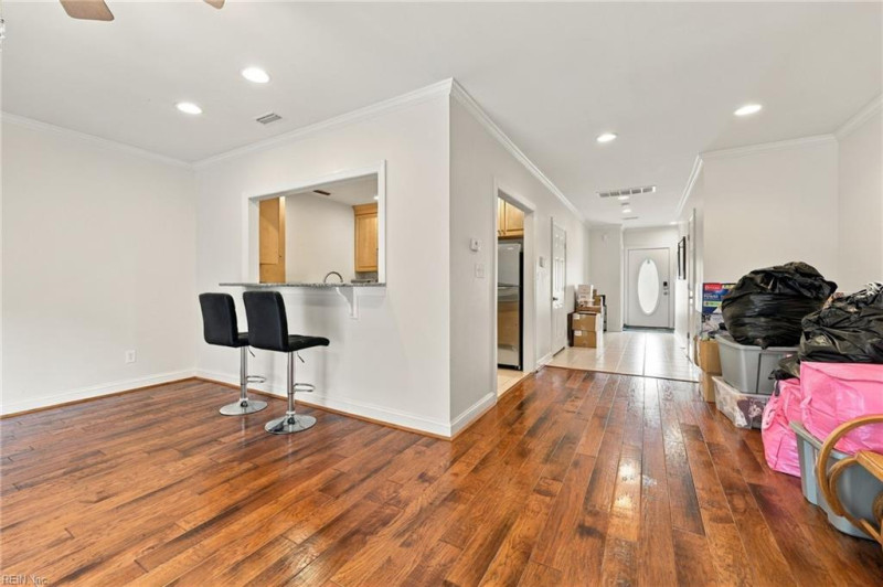 Photo 13 of 32 residential for sale in Virginia Beach virginia