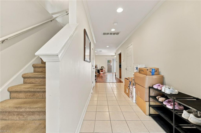 Photo 2 of 32 residential for sale in Virginia Beach virginia