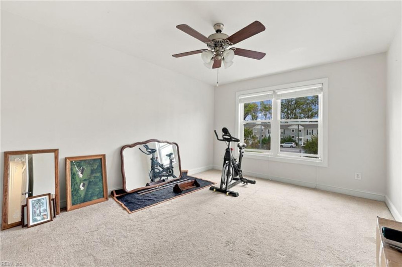 Photo 23 of 32 residential for sale in Virginia Beach virginia