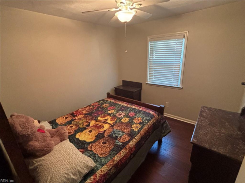 Photo 17 of 37 residential for sale in Chesapeake virginia Photo 17 of 37 residential for sale in Chesapeake virginia
