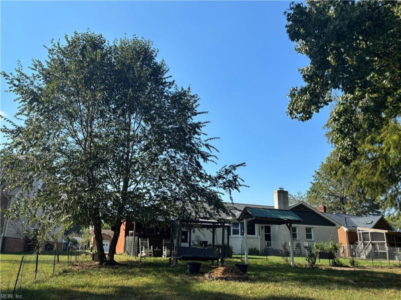 Photo 32 of 37 residential for sale in Chesapeake virginia Photo 32 of 37 residential for sale in Chesapeake virginia