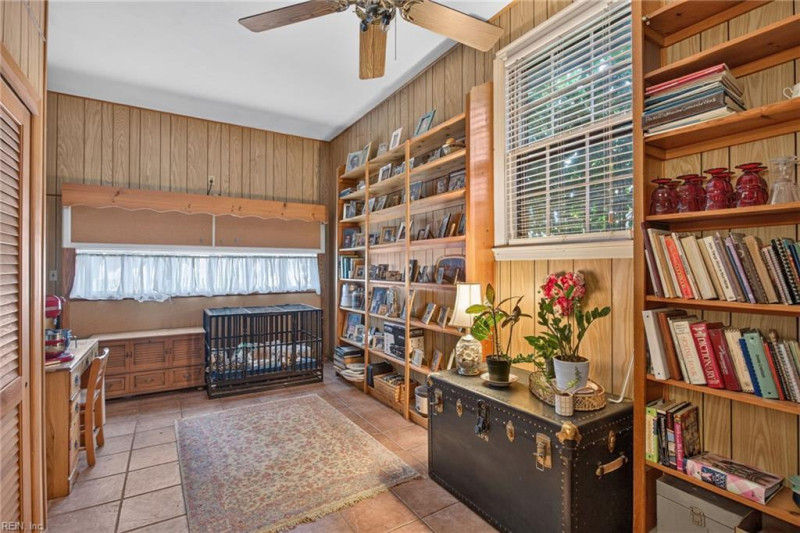 Photo 15 of 31 residential for sale in Portsmouth virginia