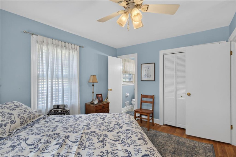 Photo 21 of 31 residential for sale in Portsmouth virginia