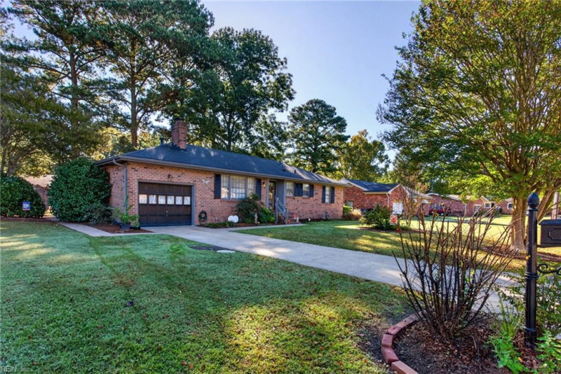 Photo 28 of 31 residential for sale in Portsmouth virginia