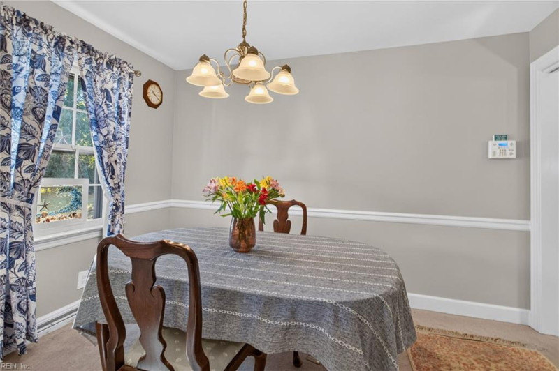 Photo 9 of 31 residential for sale in Portsmouth virginia