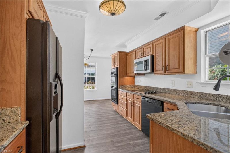 Photo 10 of 30 residential for sale in Newport News virginia