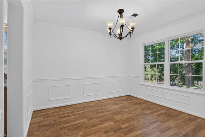 Photo 11 of 30 residential for sale in Newport News virginia