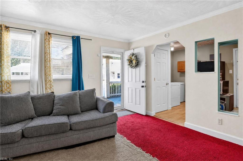 Photo 10 of 32 residential for sale in Newport News virginia