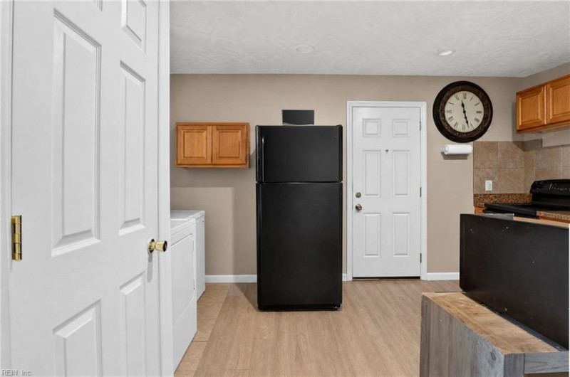 Photo 13 of 32 residential for sale in Newport News virginia