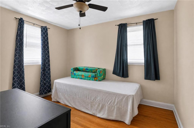 Photo 21 of 32 residential for sale in Newport News virginia