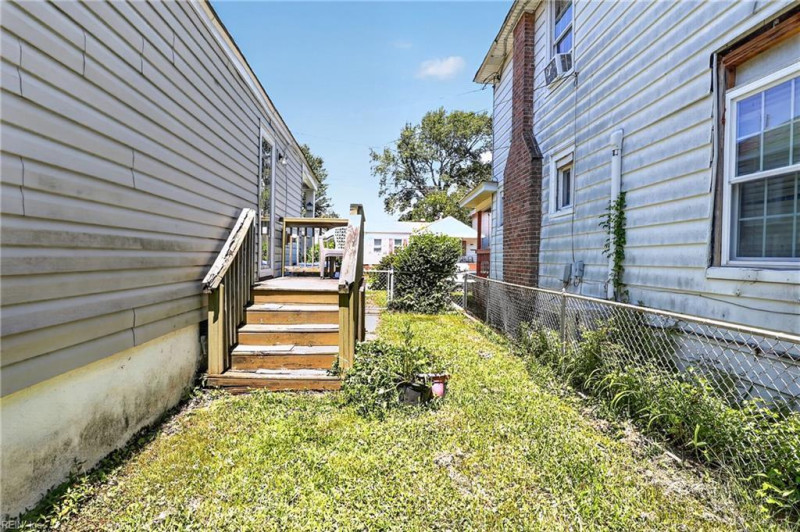 Photo 27 of 32 residential for sale in Newport News virginia