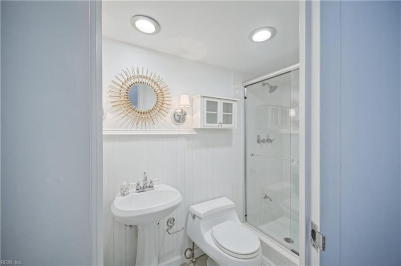 Photo 16 of 50 residential for sale in Virginia Beach virginia