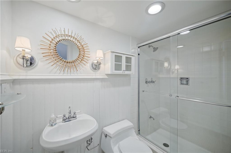 Photo 17 of 50 residential for sale in Virginia Beach virginia