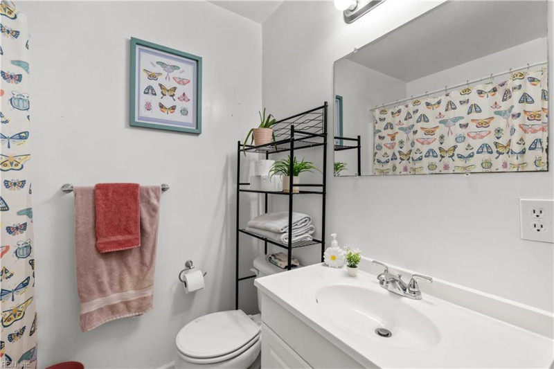 Photo 28 of 46 residential for sale in Hampton virginia