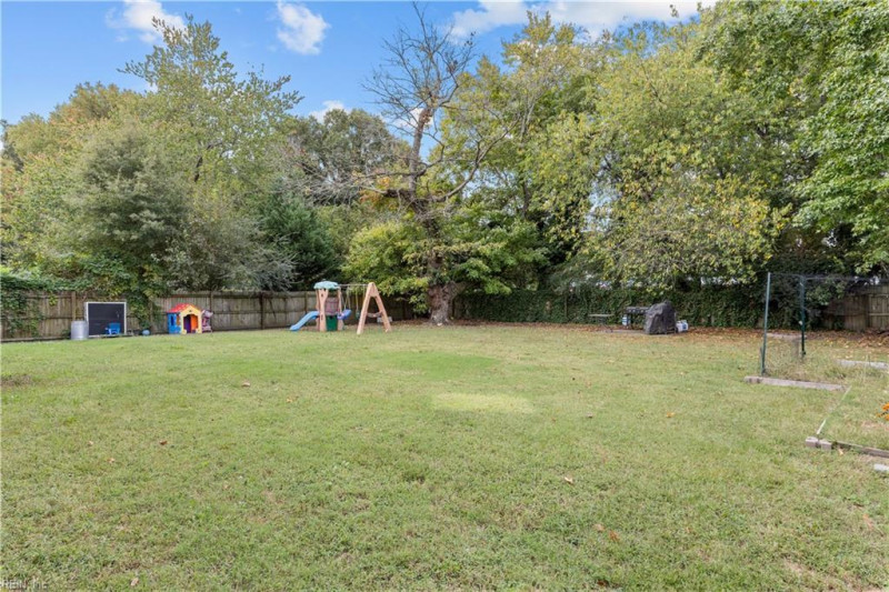 Photo 35 of 46 residential for sale in Hampton virginia