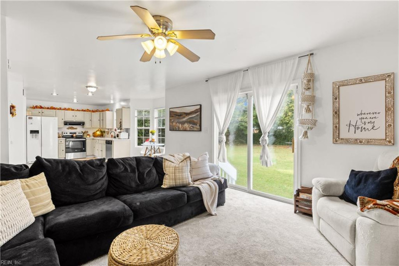 Photo 7 of 46 residential for sale in Hampton virginia