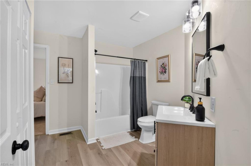 Photo 13 of 23 residential for sale in Newport News virginia