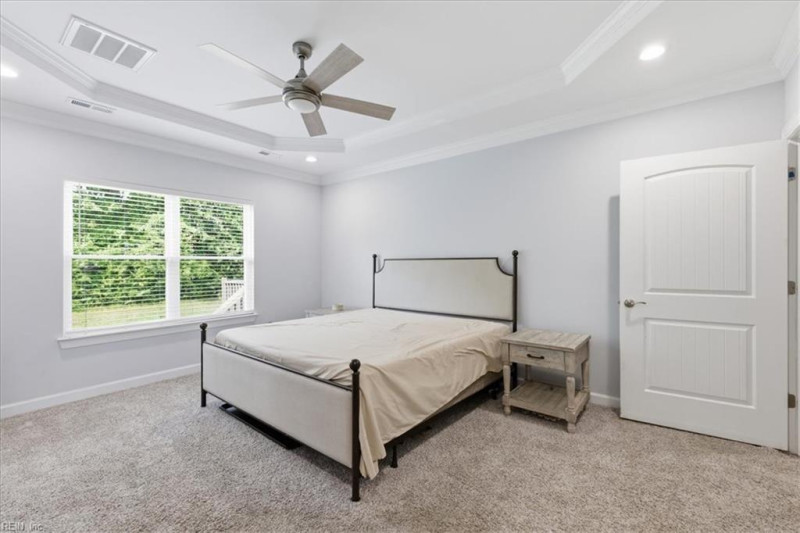 Photo 16 of 38 residential for sale in Hampton virginia