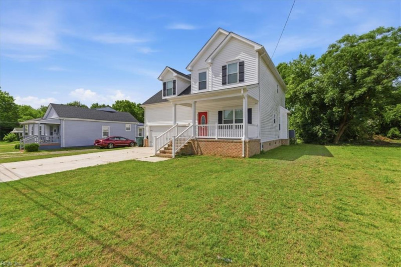 Photo 2 of 38 residential for sale in Hampton virginia