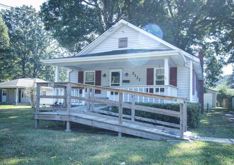 Photo 1 of 19 residential for sale in Norfolk virginia
