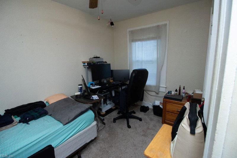 Photo 11 of 19 residential for sale in Norfolk virginia