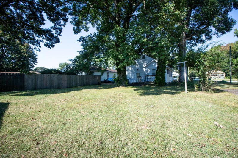 Photo 16 of 19 residential for sale in Norfolk virginia