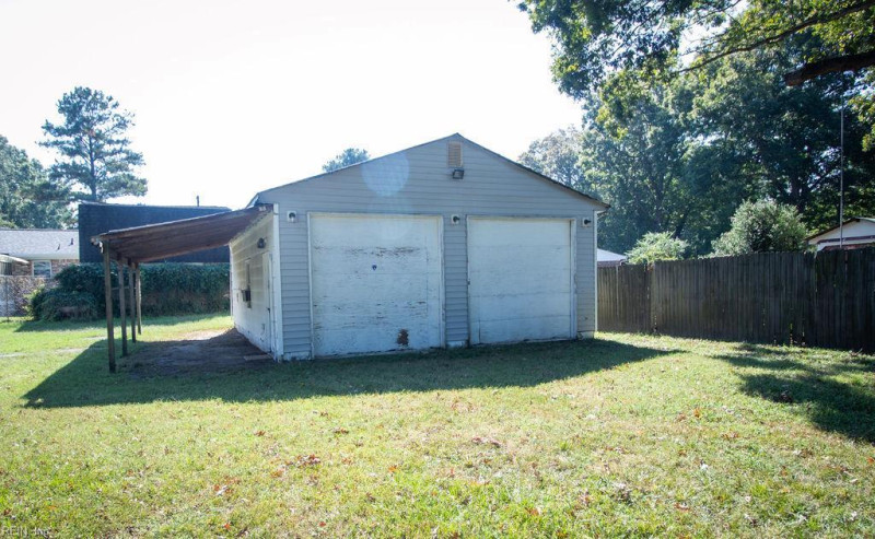 Photo 18 of 19 residential for sale in Norfolk virginia
