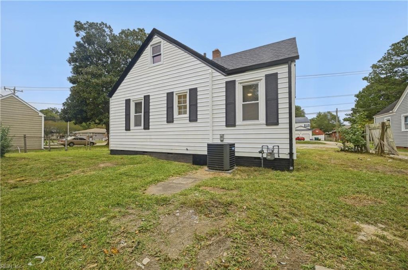 Photo 26 of 28 residential for sale in Norfolk virginia Photo 26 of 28 residential for sale in Norfolk virginia