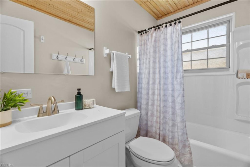 Photo 26 of 32 residential for sale in Virginia Beach virginia
