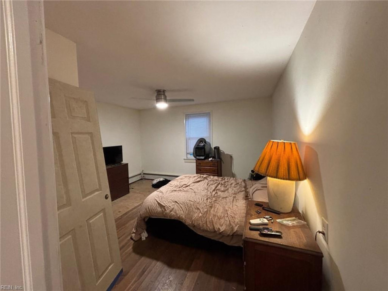 Photo 7 of 10 residential for sale in Portsmouth virginia
