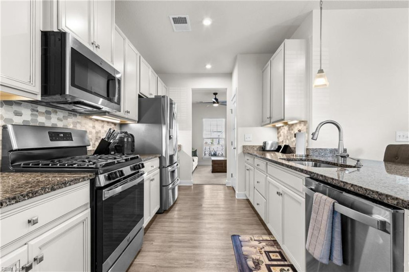 Photo 7 of 50 residential for sale in Chesapeake virginia Photo 7 of 50 residential for sale in Chesapeake virginia